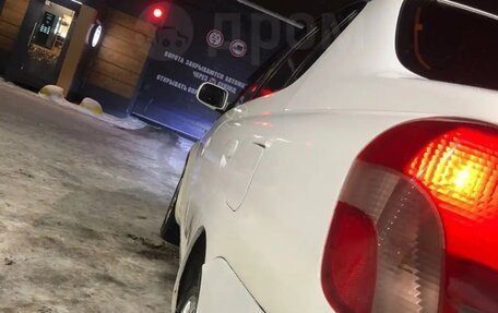 Toyota Platz, 1999 год, 360 000 рублей, 7 фотография