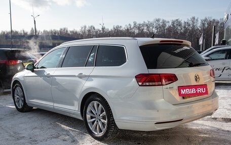 Volkswagen Passat B8 рестайлинг, 2015 год, 1 359 000 рублей, 9 фотография