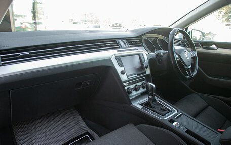 Volkswagen Passat B8 рестайлинг, 2015 год, 1 359 000 рублей, 21 фотография