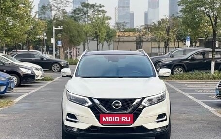 Nissan Qashqai, 2022 год, 1 940 000 рублей, 2 фотография