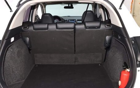 Honda Vezel, 2020 год, 1 550 000 рублей, 13 фотография