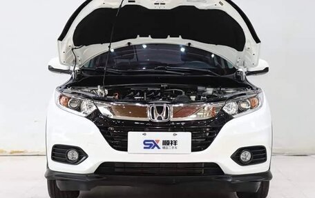 Honda Vezel, 2020 год, 1 550 000 рублей, 14 фотография