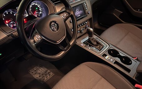 Volkswagen Passat B8 рестайлинг, 2016 год, 1 700 000 рублей, 10 фотография