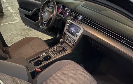 Volkswagen Passat B8 рестайлинг, 2016 год, 1 700 000 рублей, 13 фотография