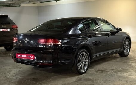 Volkswagen Passat B8 рестайлинг, 2016 год, 1 700 000 рублей, 21 фотография