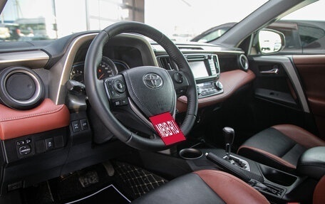Toyota RAV4, 2013 год, 2 159 000 рублей, 18 фотография