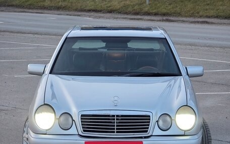 Mercedes-Benz E-Класс, 1999 год, 430 000 рублей, 2 фотография