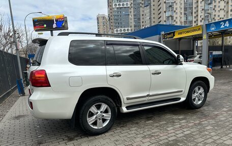 Toyota Land Cruiser 200, 2014 год, 3 550 000 рублей, 2 фотография