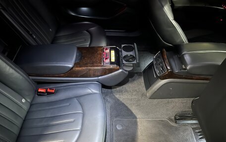 Audi A8, 2015 год, 2 500 000 рублей, 9 фотография