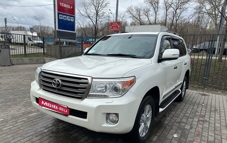Toyota Land Cruiser 200, 2014 год, 3 550 000 рублей, 5 фотография