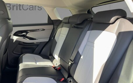 Land Rover Range Rover Evoque II, 2024 год, 6 350 000 рублей, 9 фотография