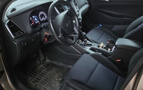 Hyundai Tucson III, 2016 год, 2 250 000 рублей, 8 фотография