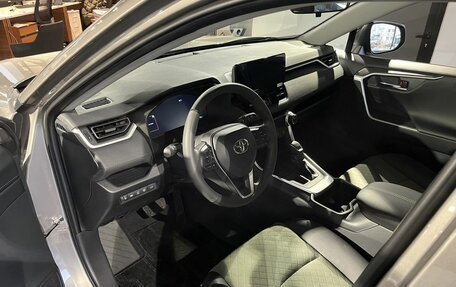 Toyota RAV4, 2025 год, 4 390 000 рублей, 7 фотография