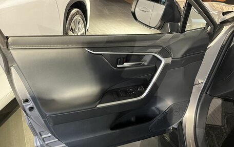 Toyota RAV4, 2025 год, 4 390 000 рублей, 8 фотография