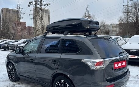 Mitsubishi Outlander III рестайлинг 3, 2013 год, 1 150 000 рублей, 3 фотография