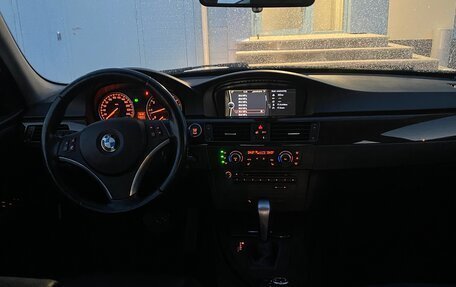 BMW 3 серия, 2011 год, 1 300 000 рублей, 10 фотография