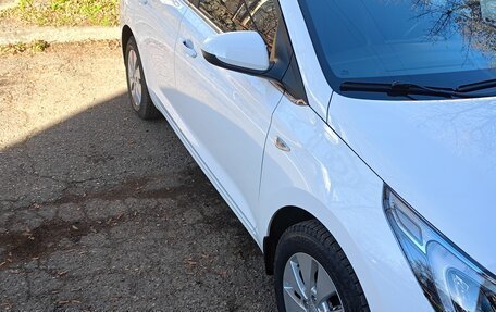 Hyundai Solaris II рестайлинг, 2022 год, 1 850 000 рублей, 3 фотография