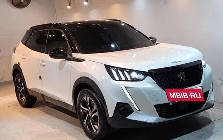 Peugeot 2008 II, 2021 год, 1 700 000 рублей, 2 фотография