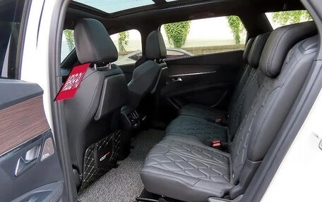 Peugeot 5008 II, 2024 год, 2 900 000 рублей, 7 фотография