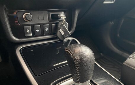 Mitsubishi Outlander III рестайлинг 3, 2018 год, 2 120 000 рублей, 36 фотография