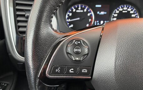 Mitsubishi Outlander III рестайлинг 3, 2018 год, 2 120 000 рублей, 35 фотография