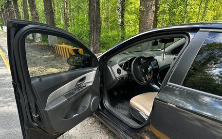 Chevrolet Cruze II, 2010 год, 530 000 рублей, 22 фотография