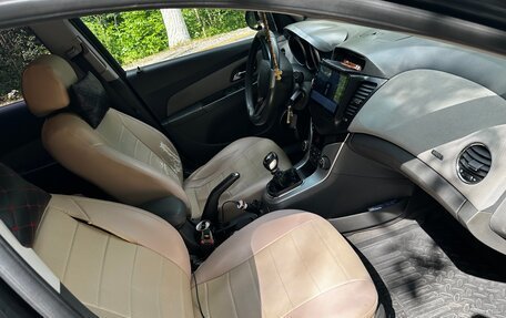 Chevrolet Cruze II, 2010 год, 530 000 рублей, 25 фотография