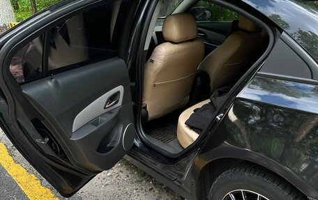 Chevrolet Cruze II, 2010 год, 530 000 рублей, 26 фотография