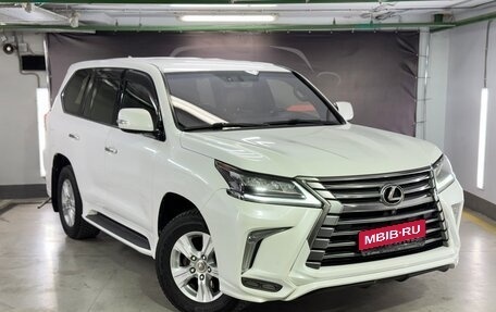 Lexus LX III, 2017 год, 6 950 000 рублей, 3 фотография