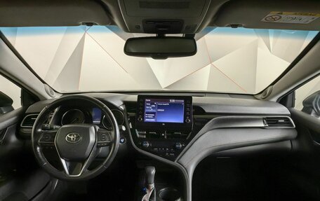 Toyota Camry, 2021 год, 3 155 000 рублей, 5 фотография