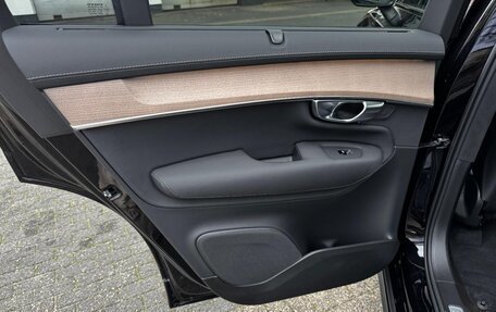 Volvo XC90 II рестайлинг, 2025 год, 14 490 000 рублей, 18 фотография