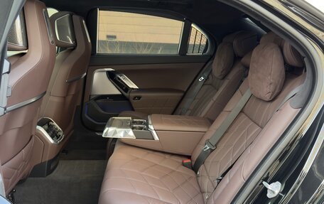 BMW 7 серия, 2023 год, 12 399 000 рублей, 18 фотография