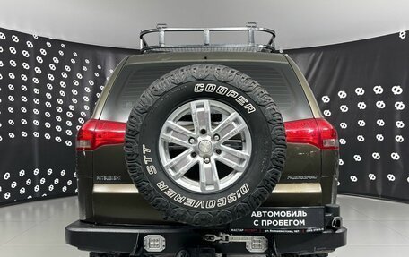 Mitsubishi Pajero Sport II рестайлинг, 2014 год, 1 899 000 рублей, 6 фотография