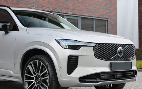 Volvo XC90 II рестайлинг, 2025 год, 16 490 000 рублей, 13 фотография