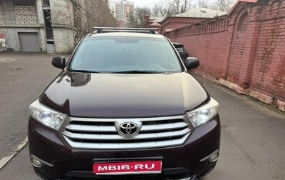 Toyota Highlander III, 2011 год, 2 000 000 рублей, 1 фотография