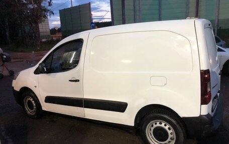 Peugeot Partner II рестайлинг 2, 2012 год, 389 000 рублей, 3 фотография