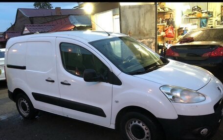 Peugeot Partner II рестайлинг 2, 2012 год, 389 000 рублей, 2 фотография