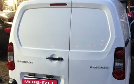 Peugeot Partner II рестайлинг 2, 2012 год, 389 000 рублей, 4 фотография