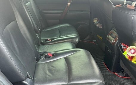 Toyota Highlander III, 2011 год, 2 000 000 рублей, 11 фотография