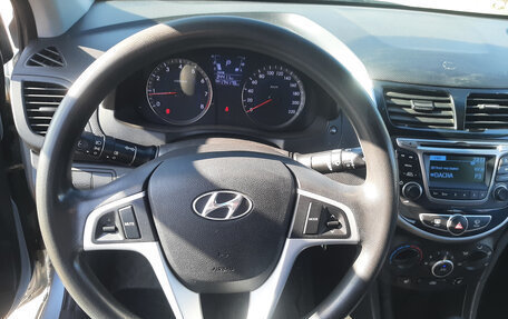 Hyundai Solaris II рестайлинг, 2013 год, 720 000 рублей, 11 фотография