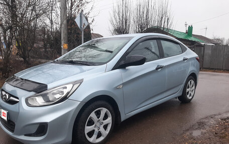 Hyundai Solaris II рестайлинг, 2013 год, 720 000 рублей, 3 фотография