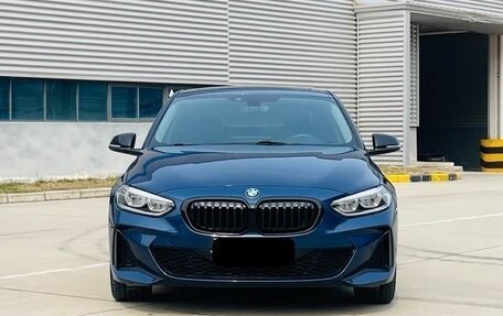 BMW 1 серия, 2022 год, 2 290 000 рублей, 2 фотография