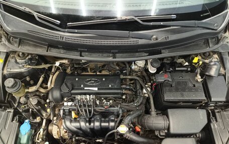 Hyundai Solaris II рестайлинг, 2012 год, 960 000 рублей, 8 фотография