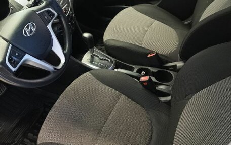 Hyundai Solaris II рестайлинг, 2012 год, 960 000 рублей, 14 фотография