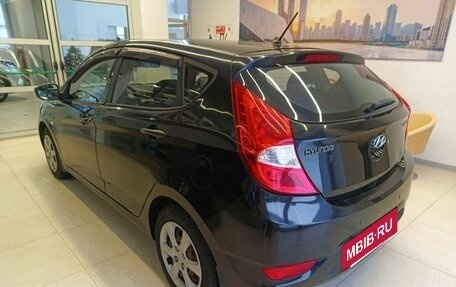 Hyundai Solaris II рестайлинг, 2012 год, 960 000 рублей, 7 фотография