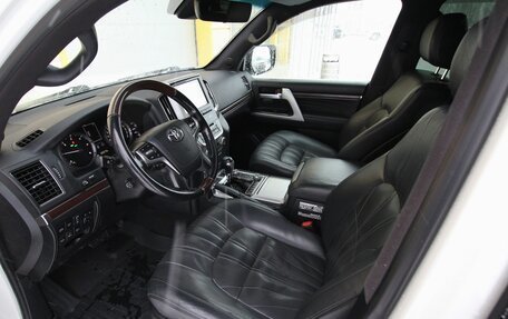 Toyota Land Cruiser 200, 2020 год, 7 995 000 рублей, 11 фотография