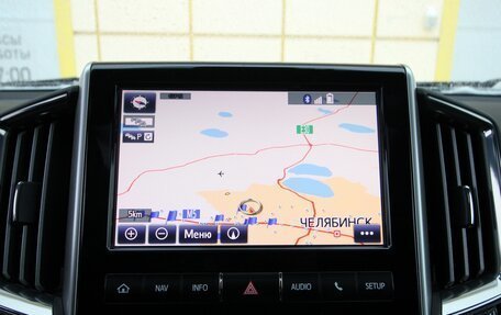 Toyota Land Cruiser 200, 2020 год, 7 995 000 рублей, 25 фотография