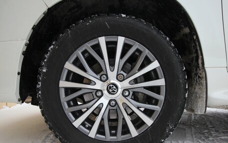 Toyota Land Cruiser 200, 2020 год, 7 995 000 рублей, 36 фотография