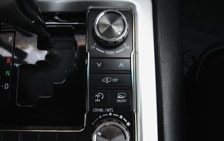 Toyota Land Cruiser 200, 2020 год, 7 995 000 рублей, 30 фотография