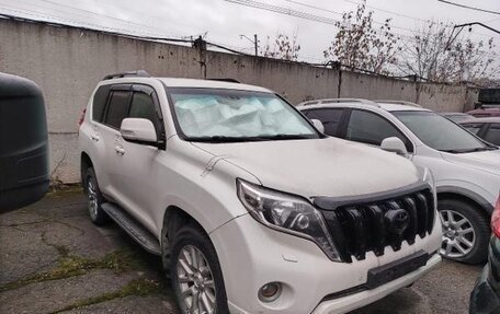 Toyota Land Cruiser Prado 150 рестайлинг 2, 2016 год, 2 426 580 рублей, 2 фотография